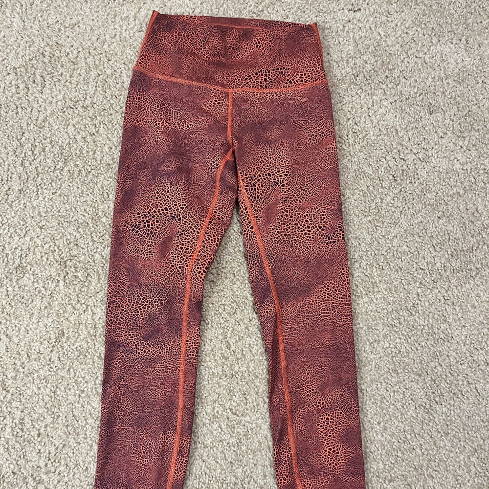Lululemon leggings size 6 BRAND NEW